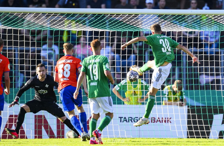 边缘拉回全 边缘拉回全