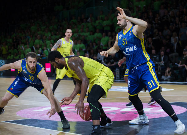 田野间的蝉 田野间的蝉